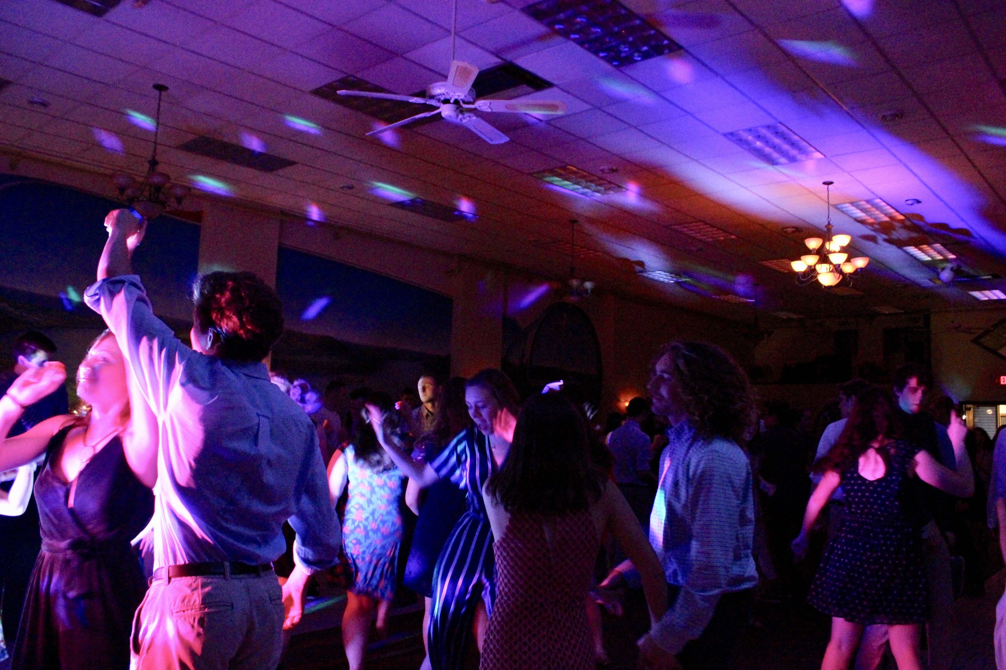 Landmark Sadie Hawkins dance draws droves of students to downtown Steubenville