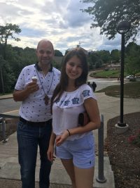 Father, daughter rush to Ukraine to aid refugees